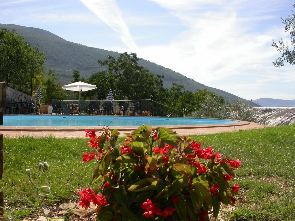 Agriturismo I Mandorli Trevi Extérieur photo